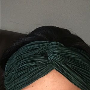 Navy green American eagle headband.